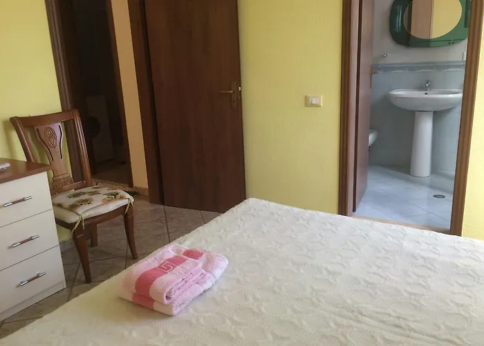 Bed & Breakfast Friends House